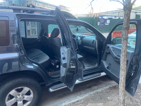 Used 2010 Nissan Xterra S image 5