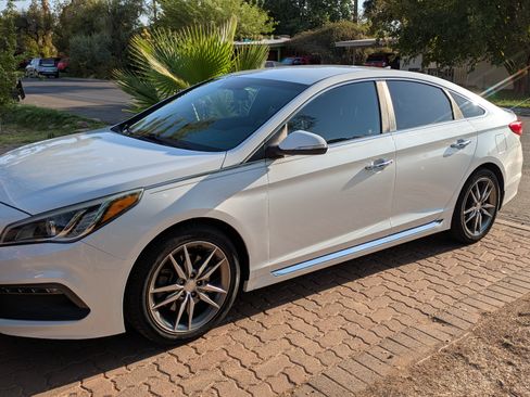 Used 2015 Hyundai Sonata Sport 2.0T image 2
