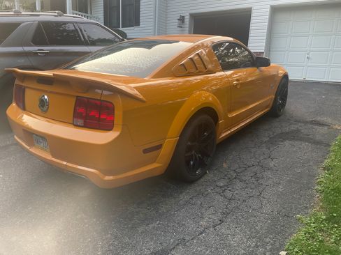 Used 2007 Ford Mustang GT Premium RWD image 6
