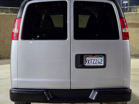 Used 2017 Chevrolet Express 2500 LS image 10