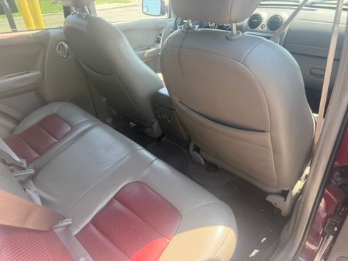 Used 2002 Jeep Liberty Limited AWD/4WD image 21