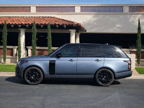 Used 2019 Land Rover Range Rover HSE image 2