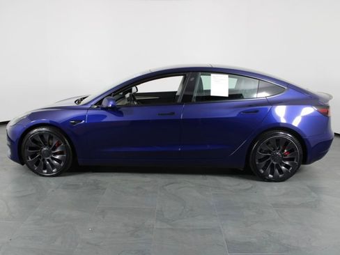 Used 2023 Tesla Model 3 Performance image 4