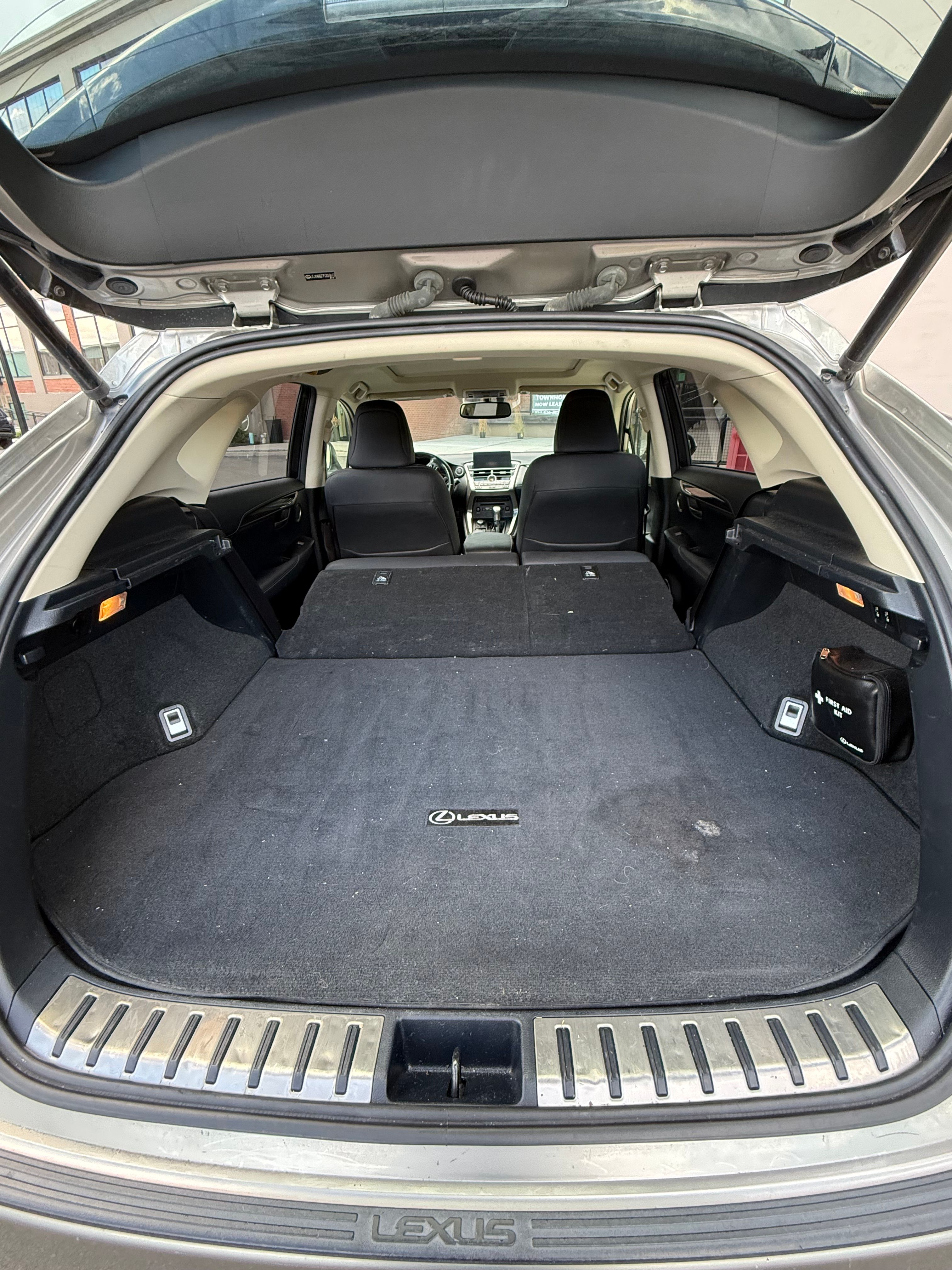Used 2015 Lexus NX 200t FWD w/ Luxury Package image 14