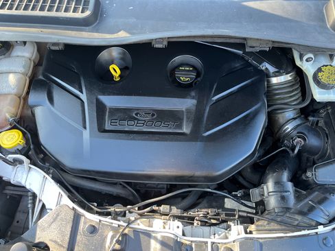 Used 2016 Ford Escape SE w/ SE Leather Comfort Package image 17