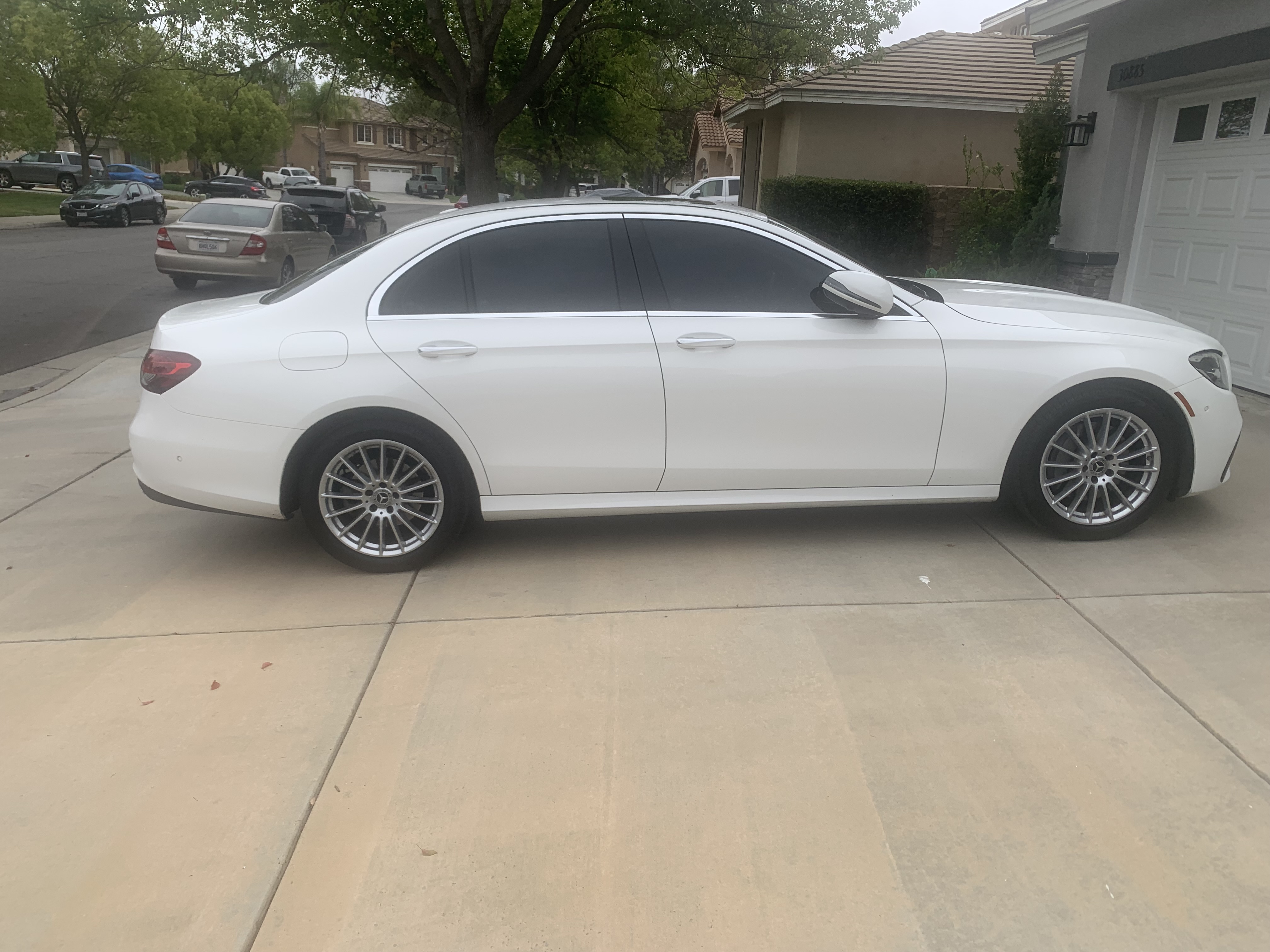 Used 2022 Mercedes-Benz E 350 Sedan image 9