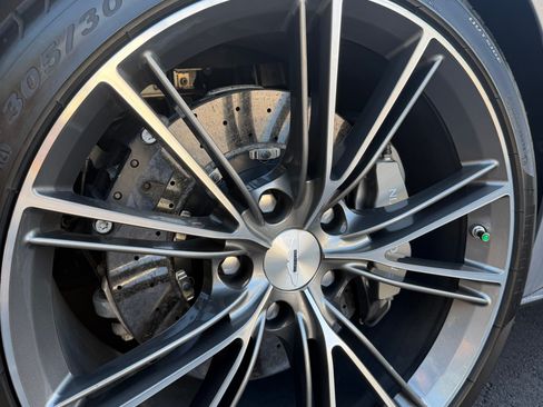 Used 2014 Aston Martin Vanquish Coupe image 13