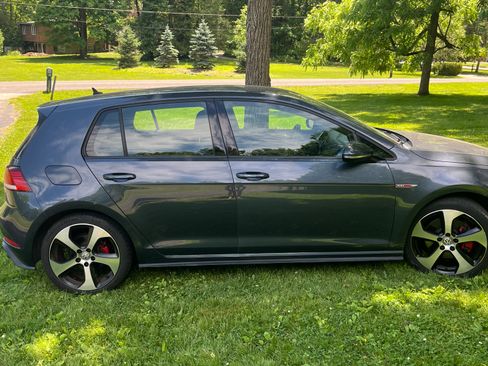Used 2018 Volkswagen GTI S FWD image 8