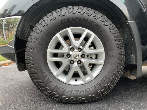 Used 2008 Nissan Frontier SE w/ SE Value Truck Pkg image 29