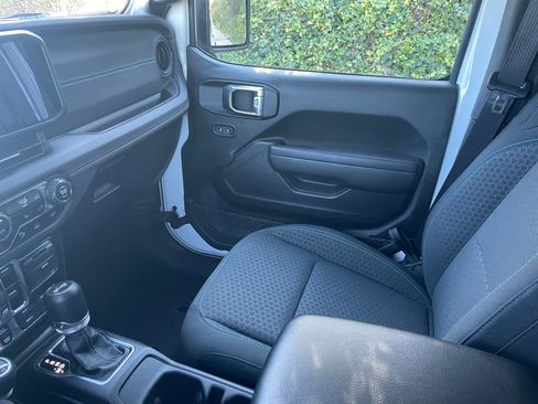 Used 2024 Jeep Wrangler Unlimited Rubicon 4xe w/ Safety Group image 9