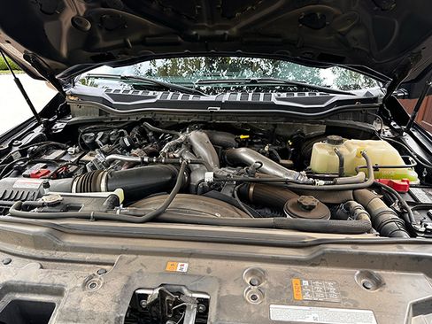 Used 2022 Ford F250 Lariat w/ Tremor Off-Road Package image 22