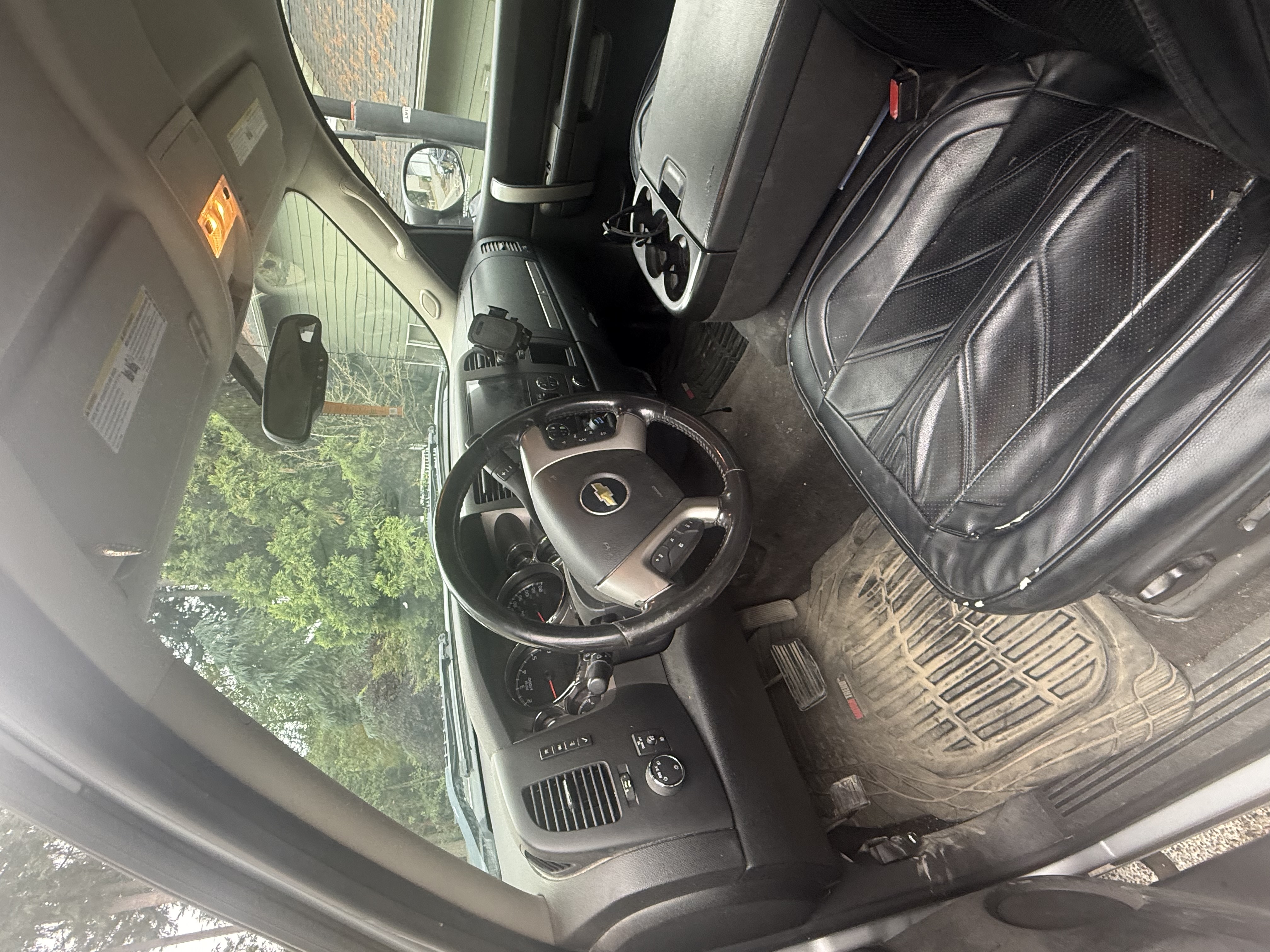 Used 2011 Chevrolet Silverado 1500 LT AWD/4WD image 8