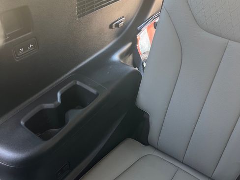 Used 2022 Hyundai Palisade SEL w/ 8P Bench Seat Package FWD image 29