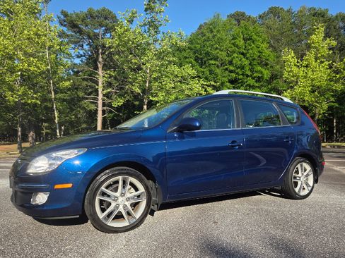 Used 2011 Hyundai Elantra FWD image 10