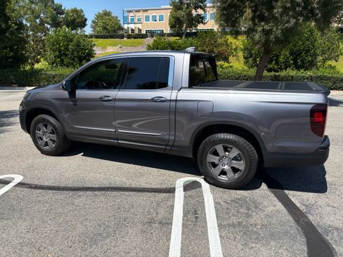 Used 2020 Honda Ridgeline RTL-E image 4