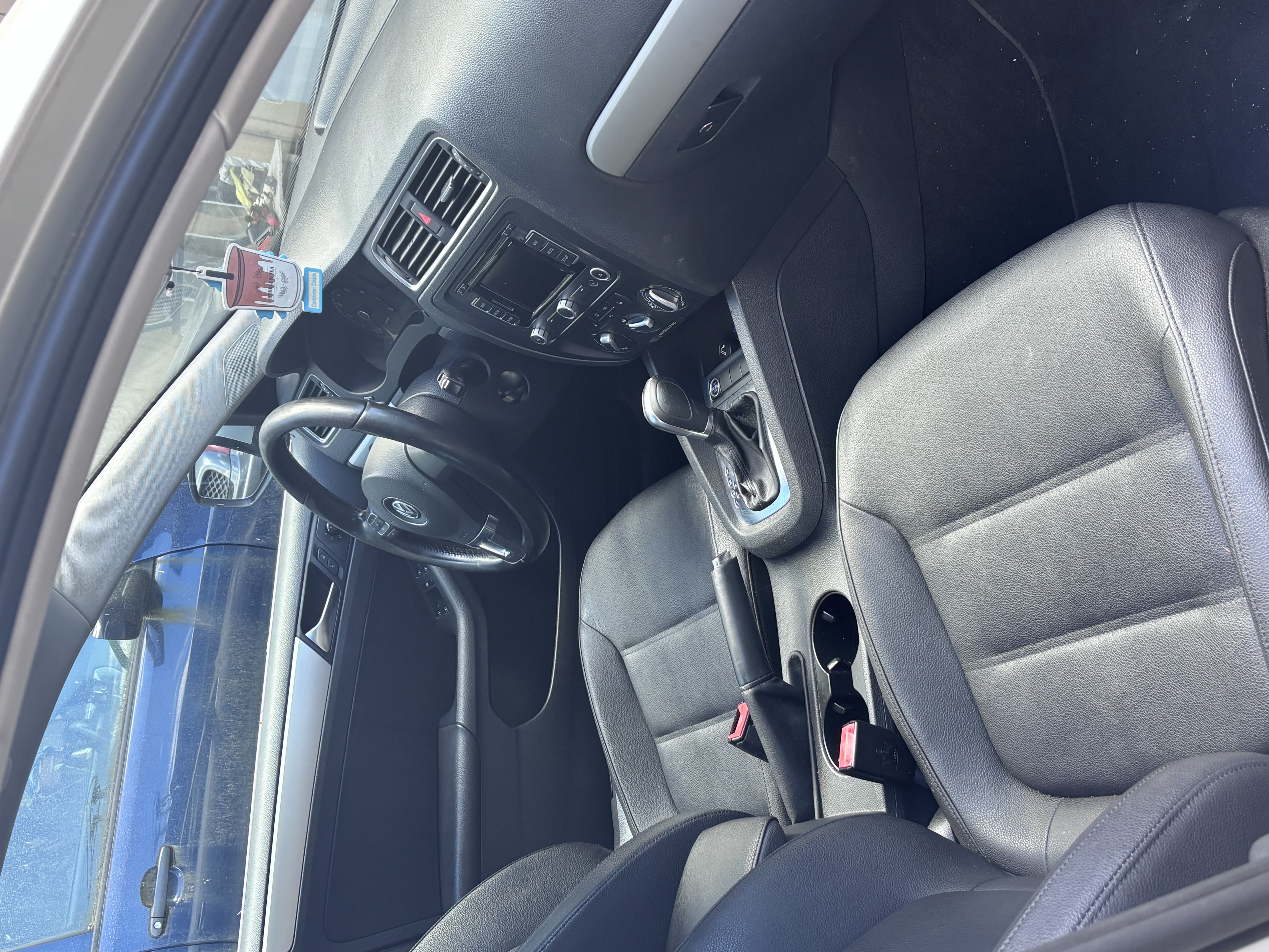 Used 2011 Volkswagen Jetta SEL FWD image 10