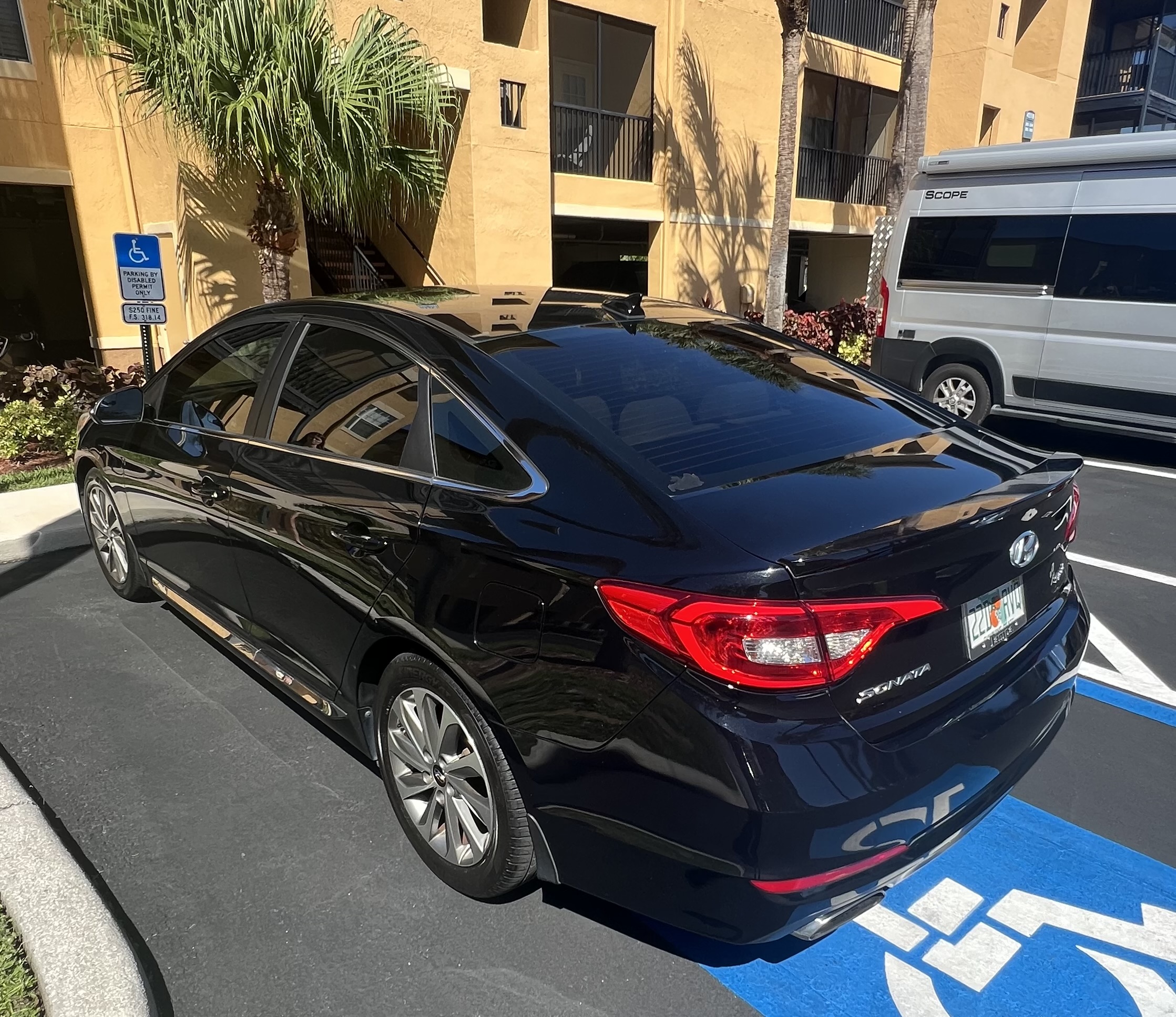 Used 2017 Hyundai Sonata Sport FWD image 5