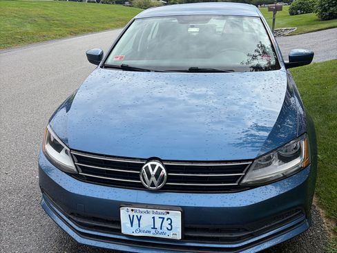 Used 2017 Volkswagen Jetta S w/ Jetta S Cold Weather Package FWD image 1