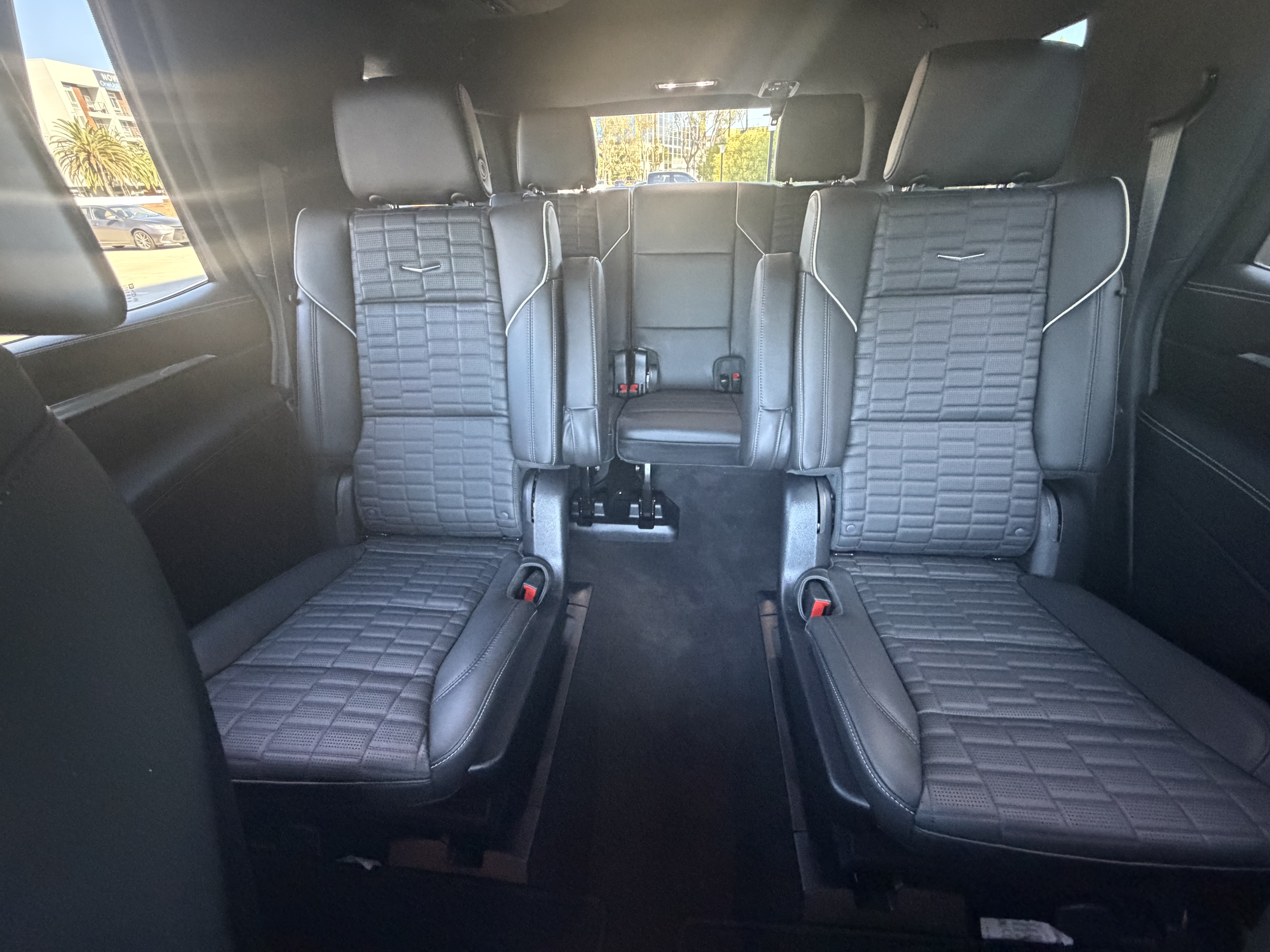 Used 2025 Cadillac Escalade Sport Platinum AWD/4WD image 30