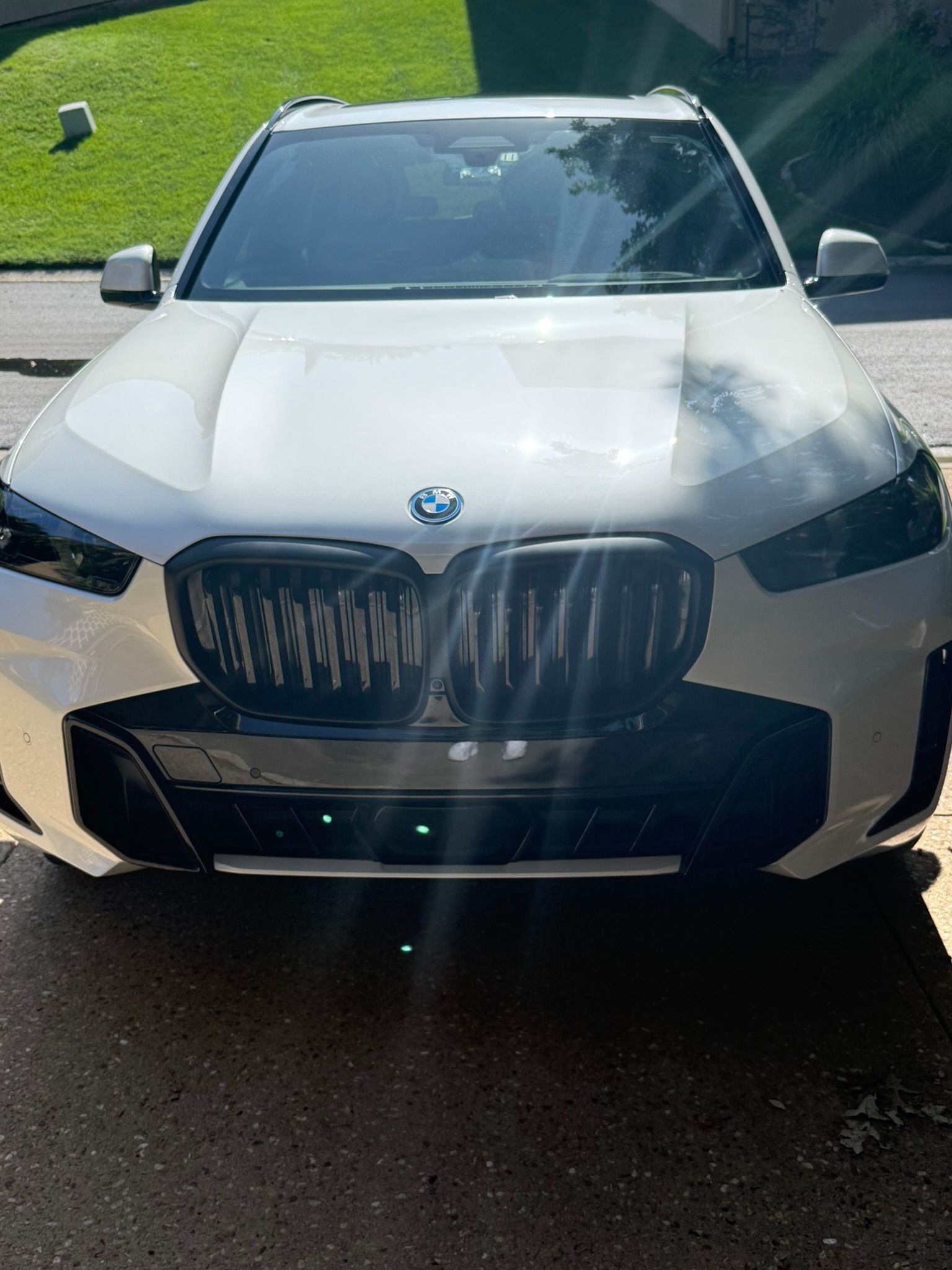 Used 2025 BMW X5 xDrive50e w/ M Sport Package AWD/4WD image 5