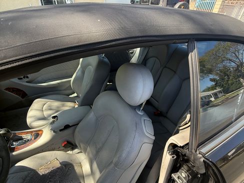 Used 2004 Mercedes-Benz CLK 320 Cabriolet image 10