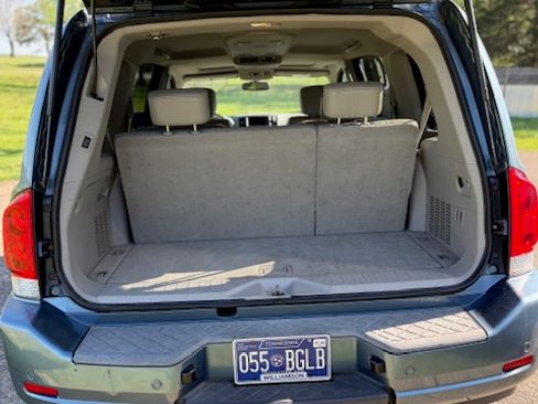 Used 2010 Nissan Armada Platinum w/ Captain Seat Pkg image 9