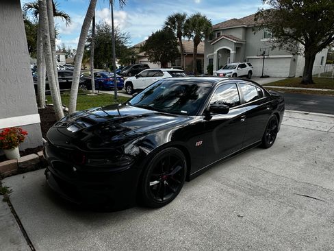 Used 2019 Dodge Charger Scat Pack w/ Plus Group image 15