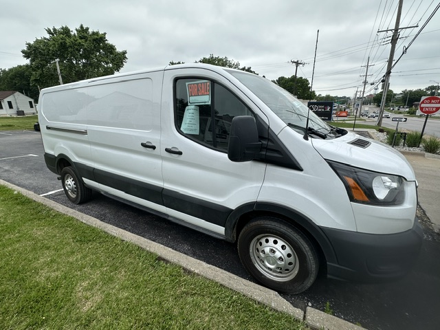 Used 2022 Ford Transit 250 Low Roof AWD image 4
