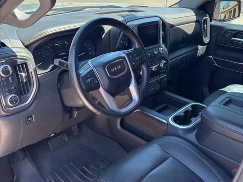 Used 2022 GMC Sierra 1500 SLT w/ SLT Premium Package AWD/4WD image 8