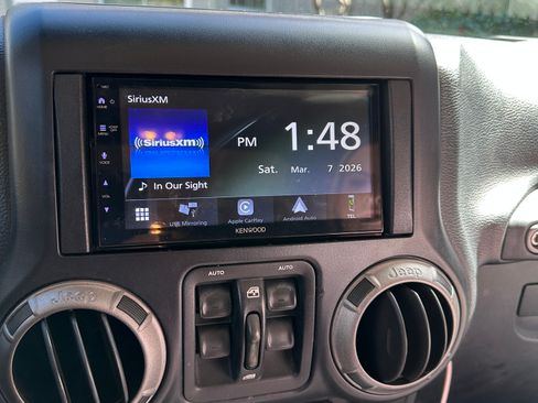 Used 2011 Jeep Wrangler Unlimited Sport image 9