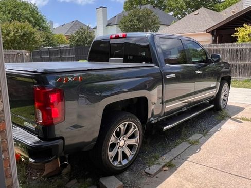 Used 2018 Chevrolet Silverado 1500 High Country AWD/4WD image 11