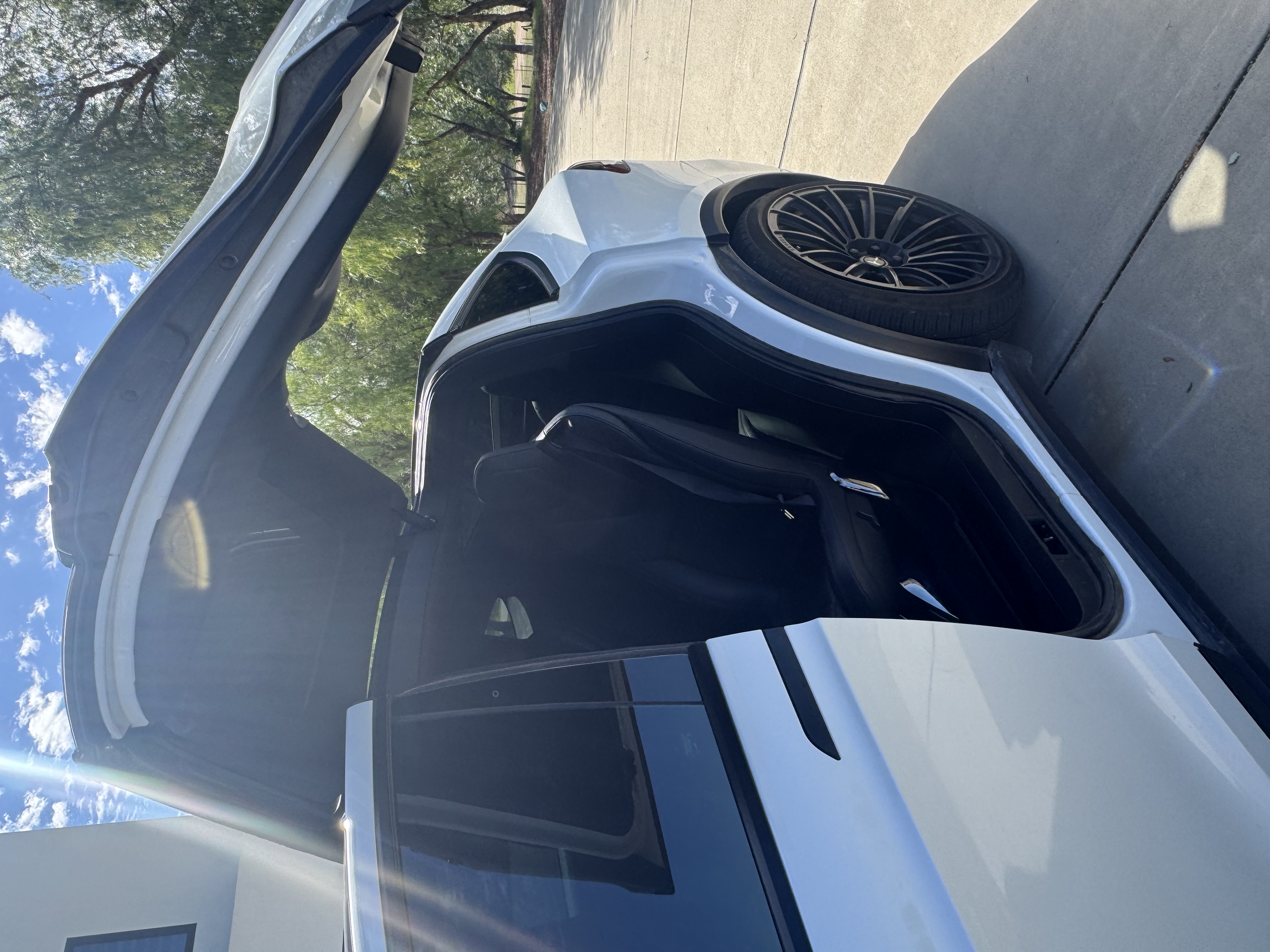 Used 2018 Tesla Model X 75D AWD/4WD image 12