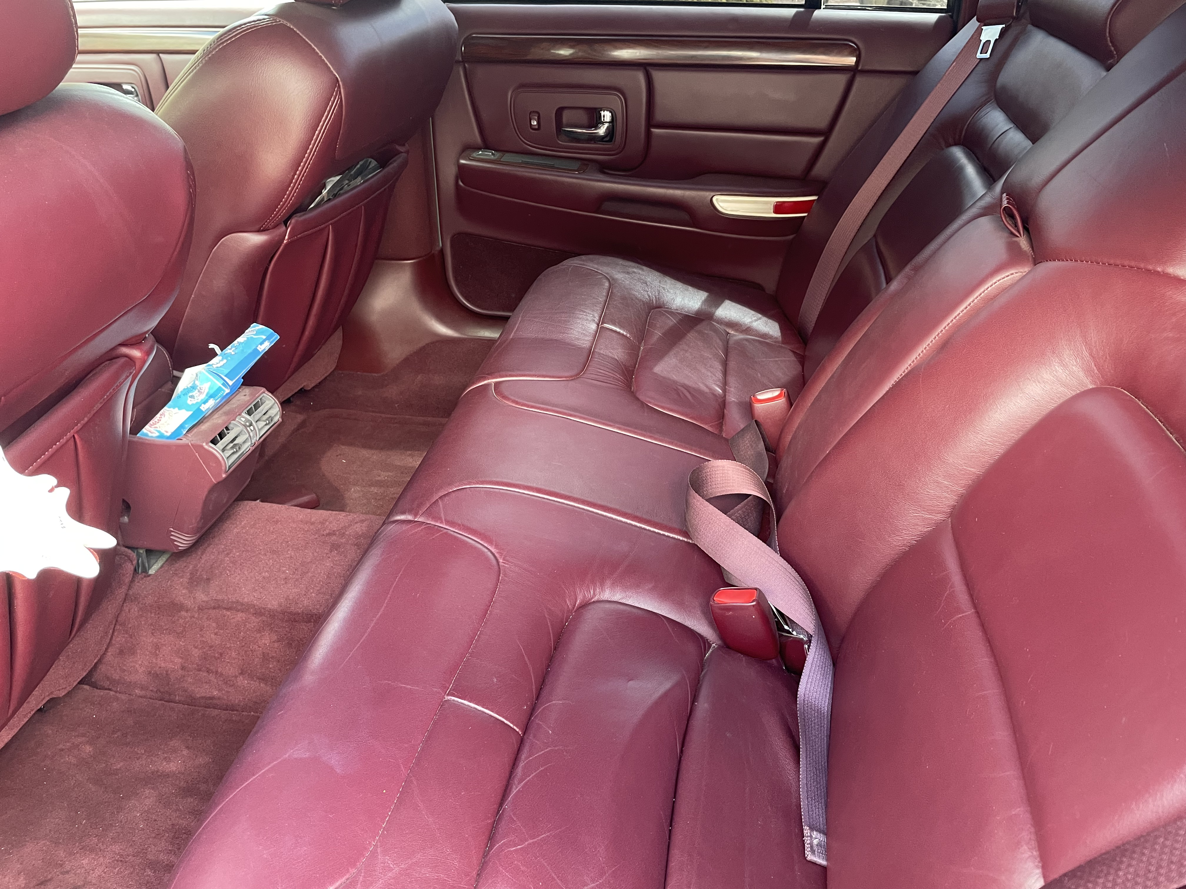 Used 1997 Cadillac De Ville Sedan FWD image 5