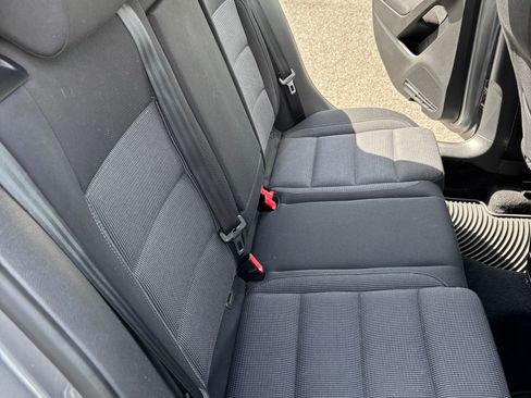 Used 2014 Volkswagen Golf TDI FWD image 23