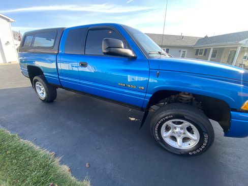 Used 2001 Dodge Ram 1500 Truck 4x4 Quad Cab image 1
