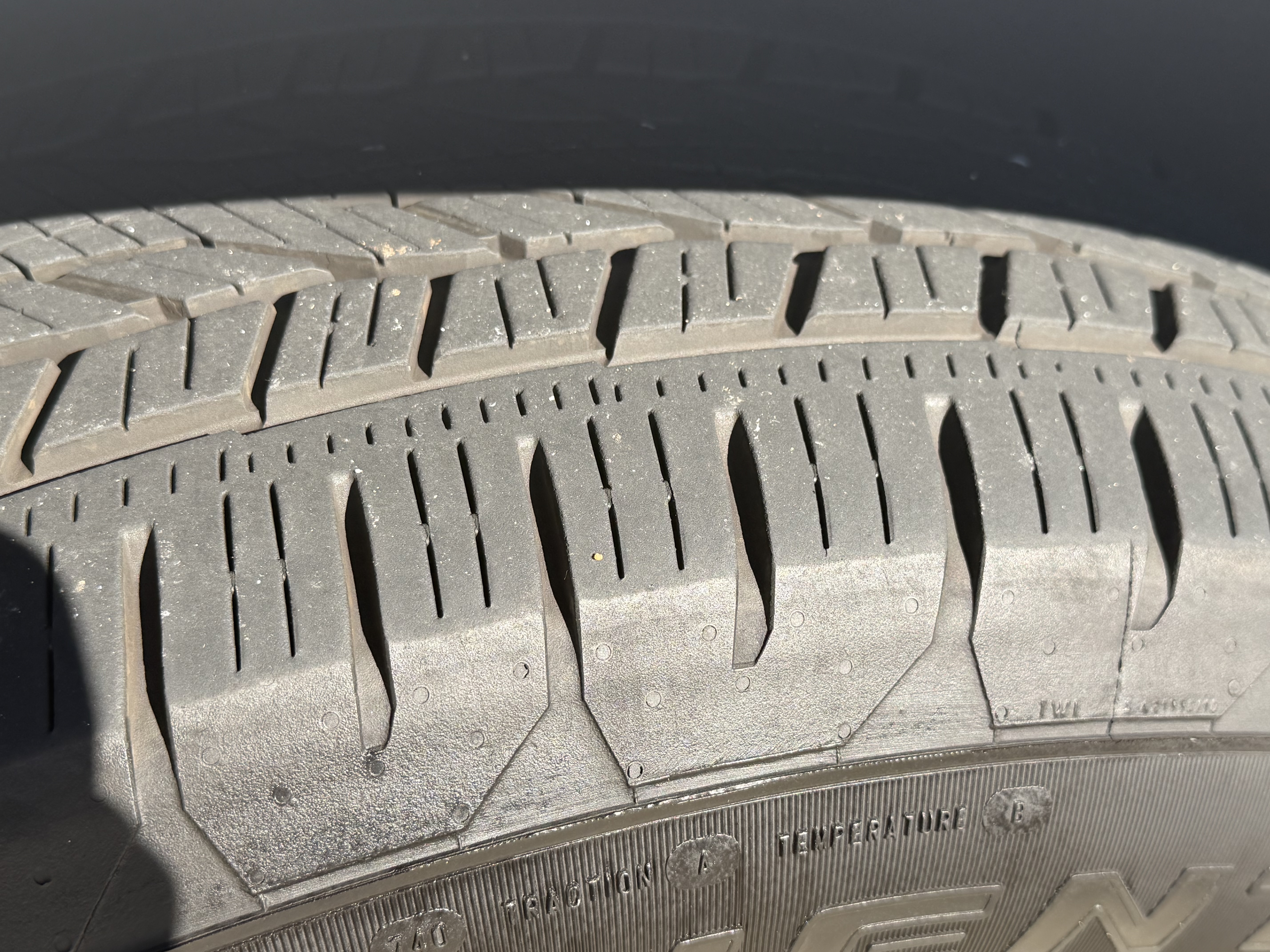 Used 2025 Chevrolet Suburban LT AWD/4WD image 12