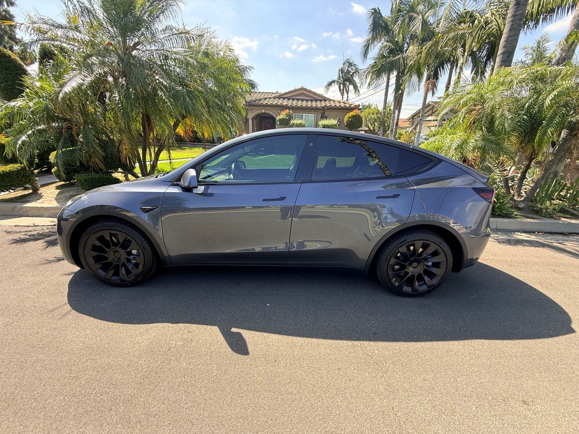 Used 2021 Tesla Model Y Long Range AWD/4WD image 4