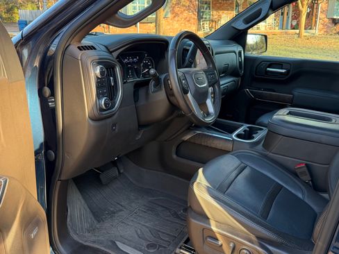 Used 2021 GMC Sierra 1500 Denali w/ Denali Premium Package image 18