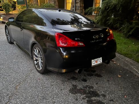 Used 2011 INFINITI G37 IPL image 2