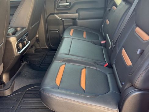 Used 2021 GMC Sierra 2500 AT4 w/ AT4 Premium Plus Package image 16