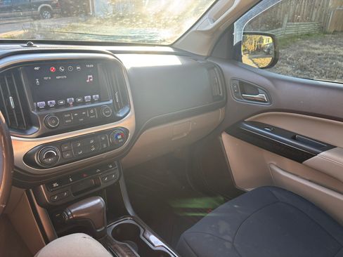 Used 2016 GMC Canyon SLT w/ Driver Alert Package image 13