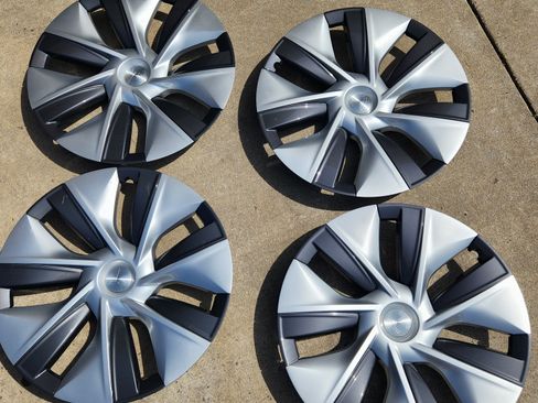 Used 2023 Tesla Model Y Long Range image 15