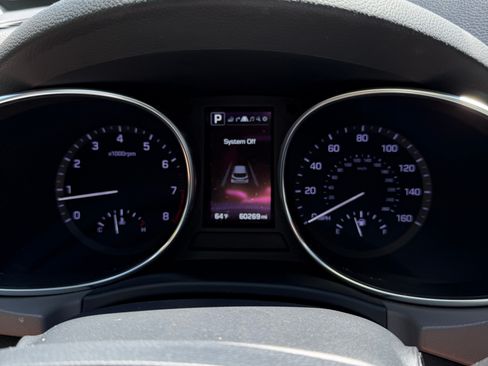 Used 2019 Hyundai Santa Fe XL FWD image 2