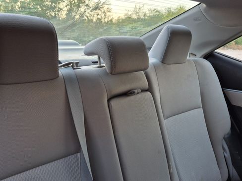 Used 2016 Toyota Corolla LE image 24