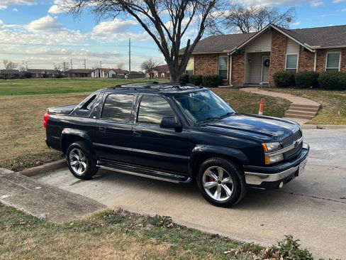 Used 2006 Chevrolet Avalanche Z66 w/ Sun And Sound Package image 10