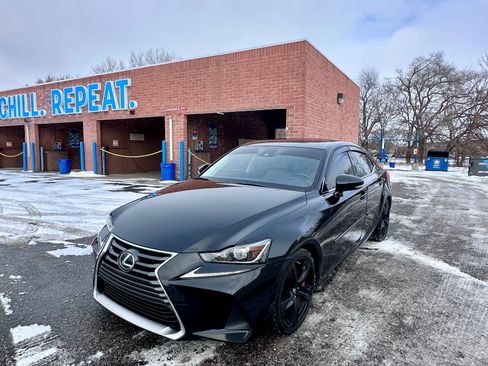Used 2017 Lexus IS 300 AWD w/ Premium Package image 5