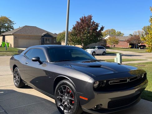 Used 2018 Dodge Challenger GT w/ GT Interior Package AWD/4WD image 6