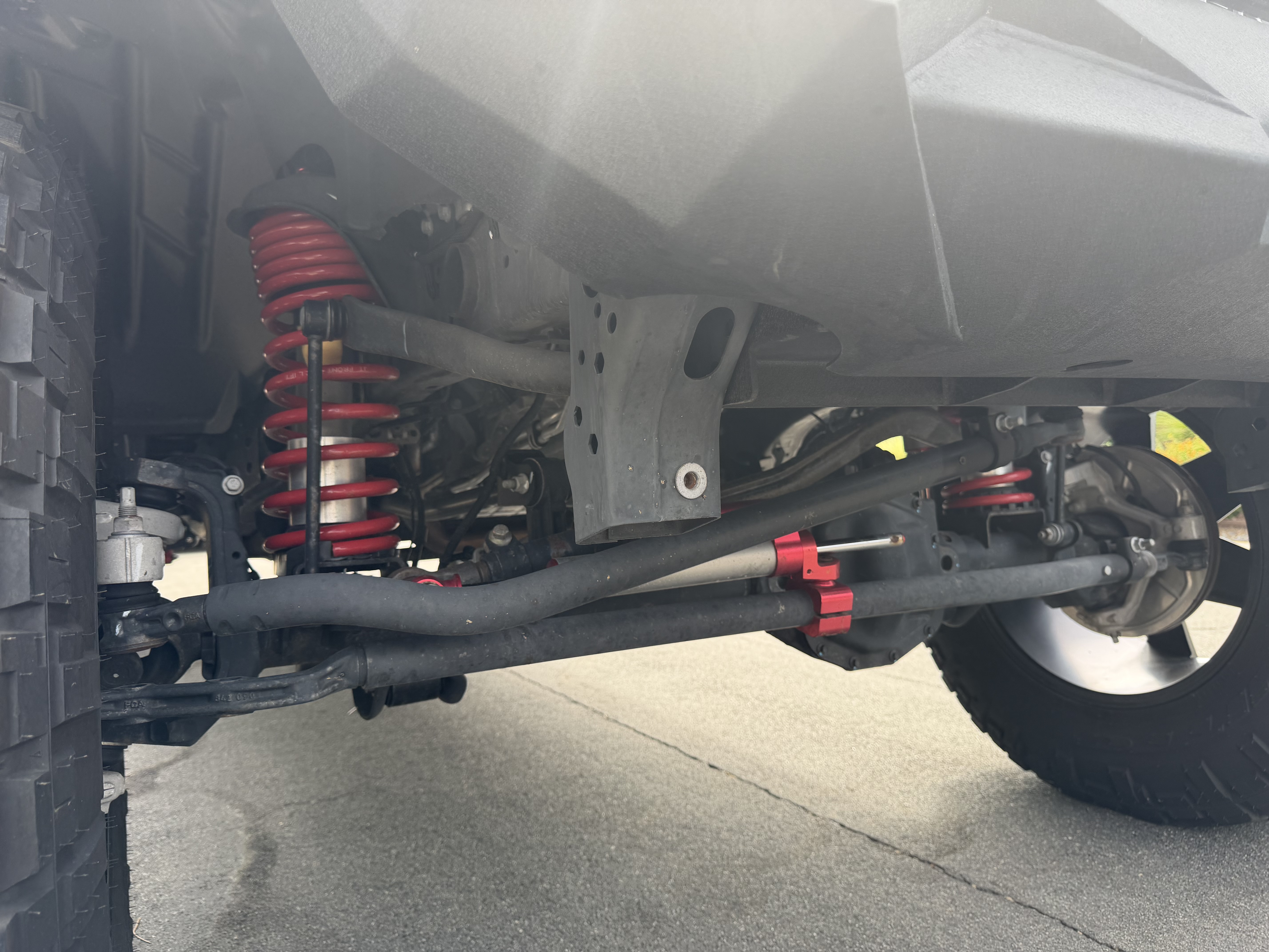 Used 2025 Jeep Gladiator Sport AWD/4WD image 4