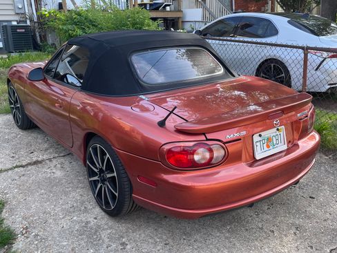 Used 2005 MAZDA MX-5 Miata MAZDASPEED RWD image 5