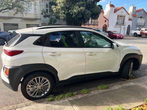 Used 2021 Hyundai Kona SEL w/ Cargo Package image 10